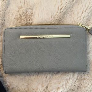 Steve Madden Gray Wrislet